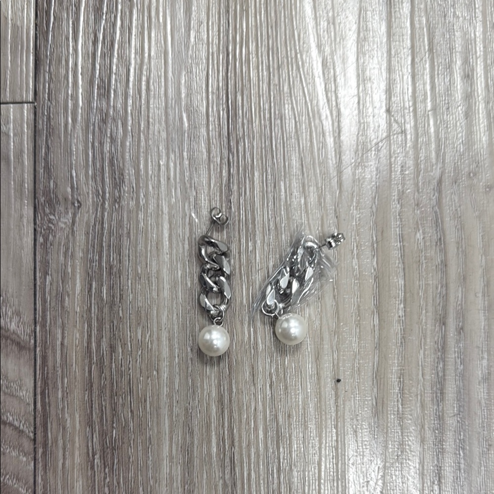 Elegant Chain Silver Pearl Drop Earrings